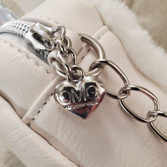 OMG Miss Gwen Plush Unicorn Crossbody Bag - Picture 11 of 13